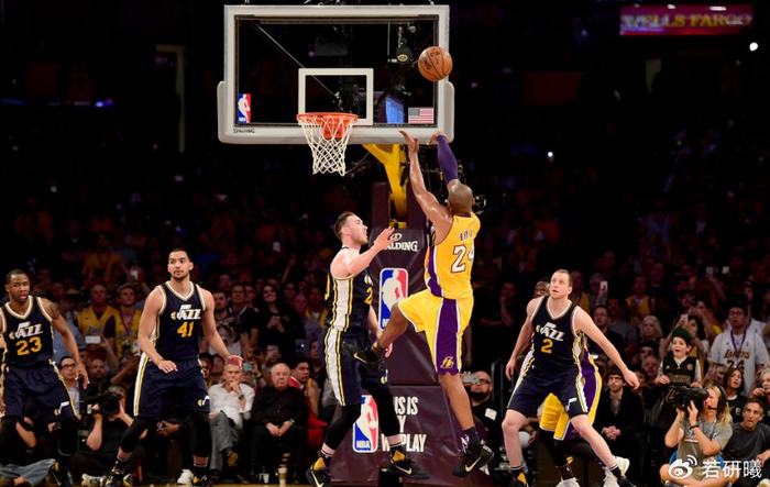 包含犹他爵士临场应变备战全明星赛风云突变布莱顿国际比赛日复出首秀，现场解说直呼：山东男篮转会期绝杀压哨的词条